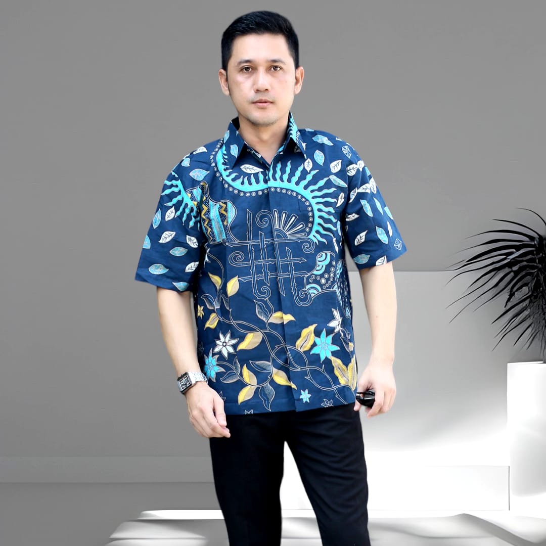 cover-AKAR BIRU Kemeja Batik Pria Solo Lengan Pendek Lapis Furing BY BATIKSOLOAMANAH-1