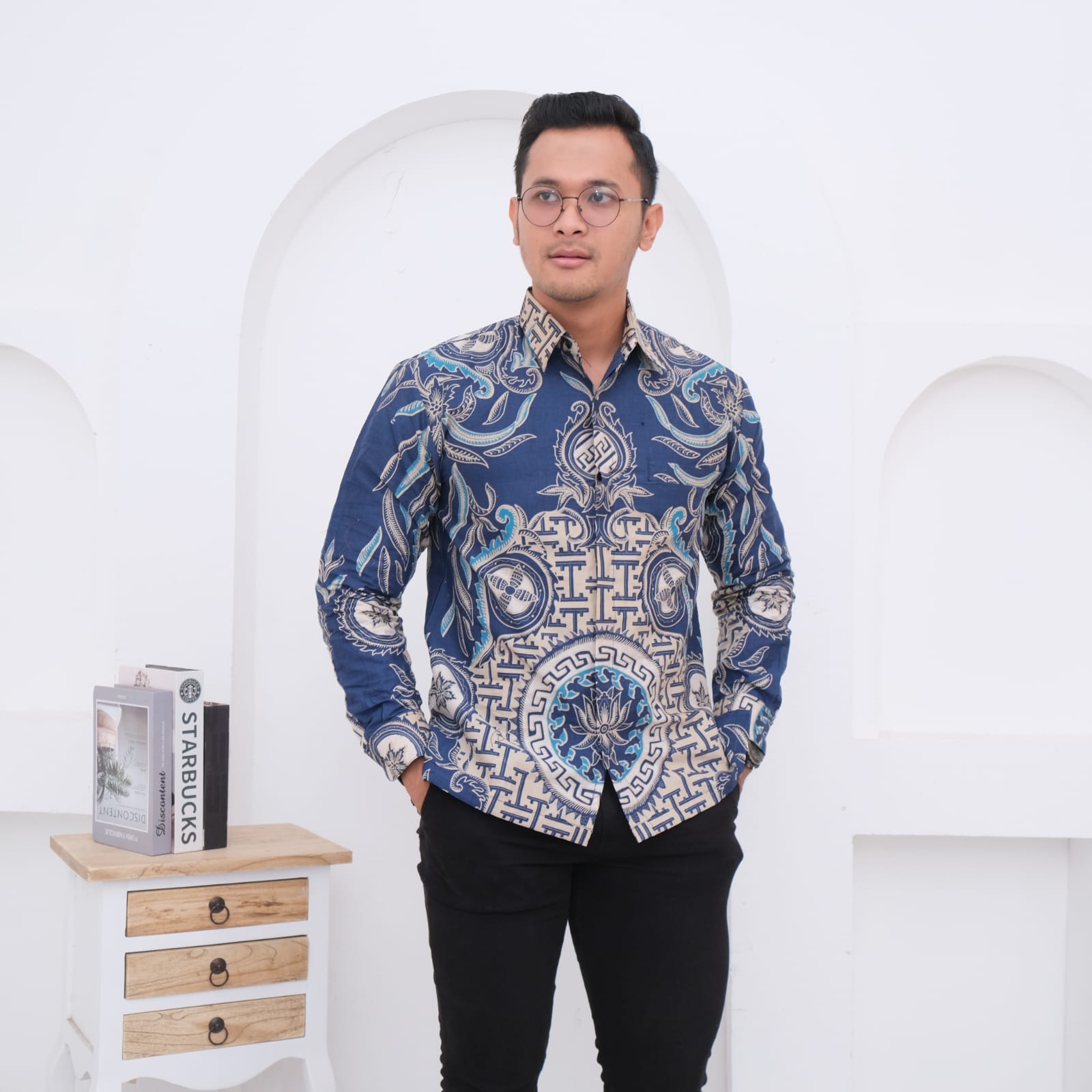 cover-DANENDRA Kemeja Batik Pria Solo Lengan Panjang Lapis Furing BY BATIKSOLOAMANAH-1