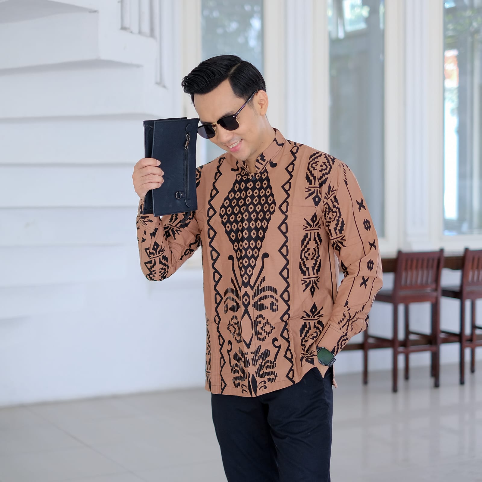 cover-KOKO PUJANGGA Kemeja Batik Pria Solo Lengan Panjang Lapis Furing BY BATIKSOLOAMANAH-1