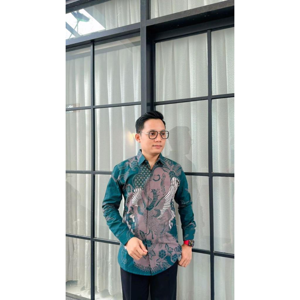 cover-ADIJAYA IJO Kemeja Batik Pria Solo Lengan Panjang Lapis Furing By BATIKSOLOAMANAH-1