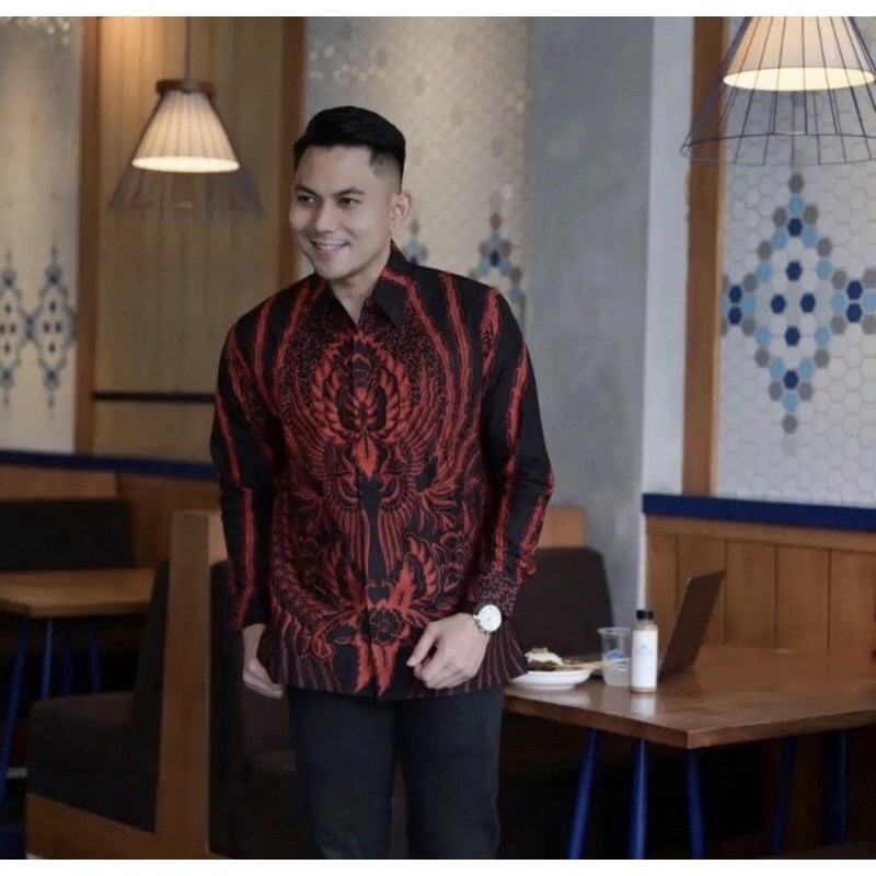 cover-SAMANHUDI MERAH Kemeja Batik Pria Solo Lengan Panjang Lapis Furing By BATIKSOLOAMANAH-1