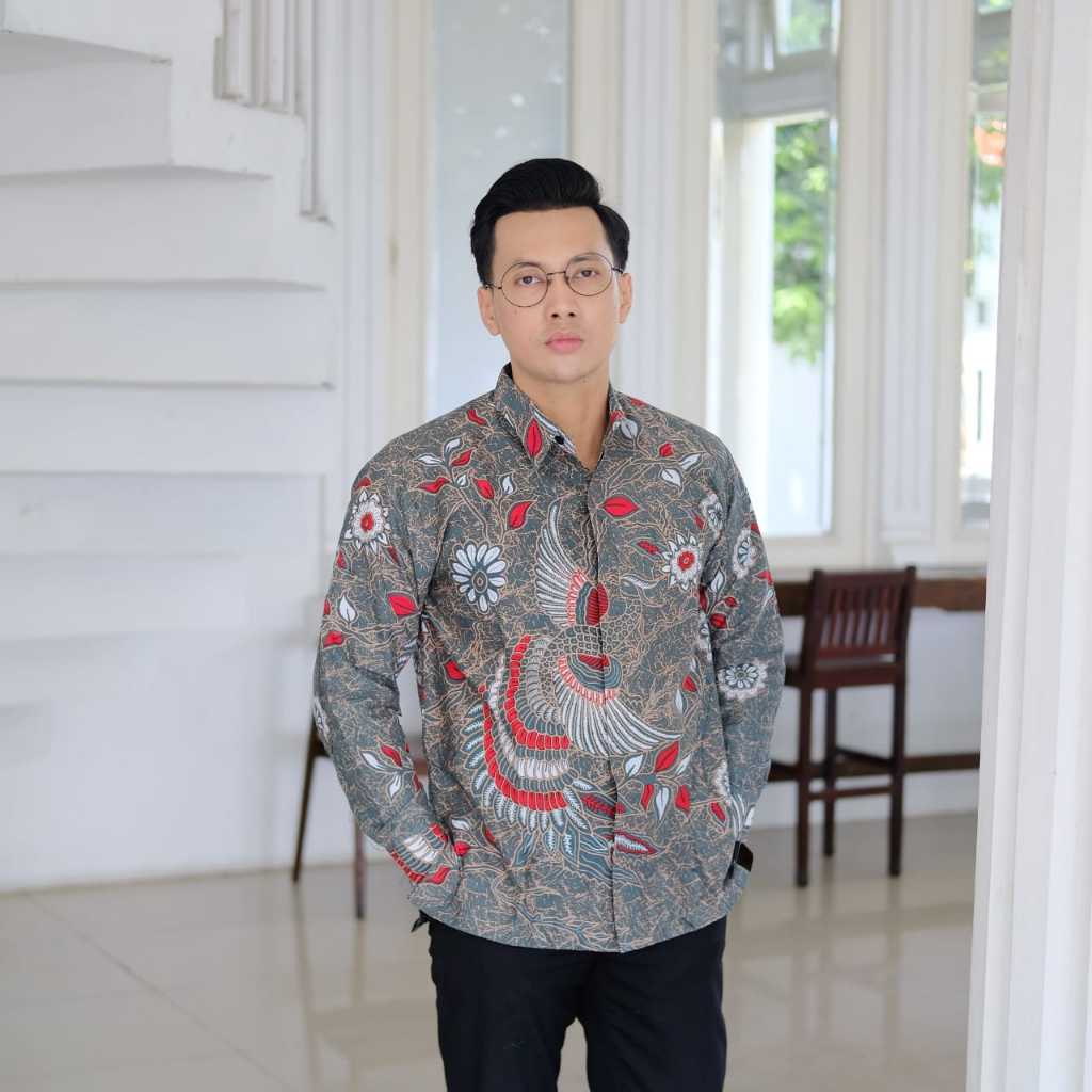 cover-CENDRAWASIH RETAK Kemeja Batik Pria Solo Lengan Panjang Lapis Furing By BATIKSOLOAMANAH-1