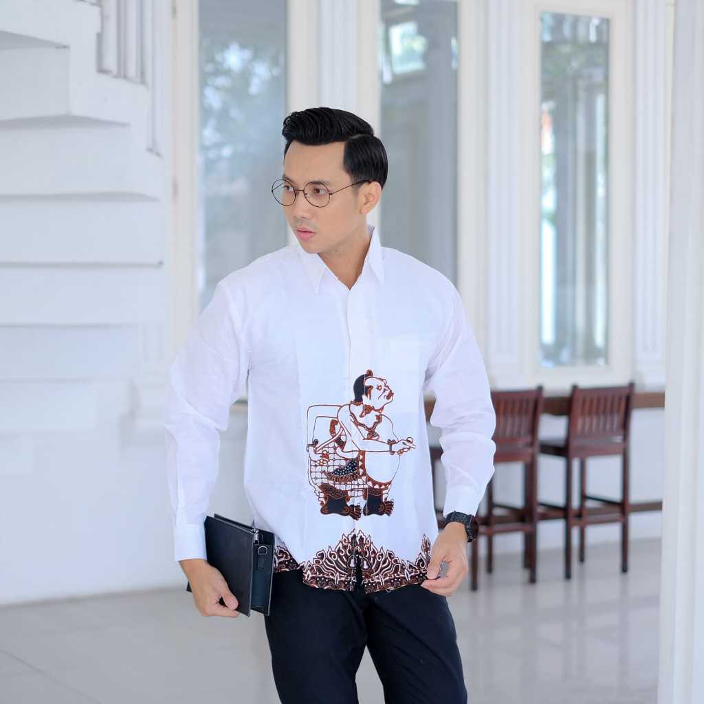 img-SEMAR PUTIH Kemeja Batik Pria Solo Lengan Panjang Lapis Furing By BATIKSOLOAMANAH-2