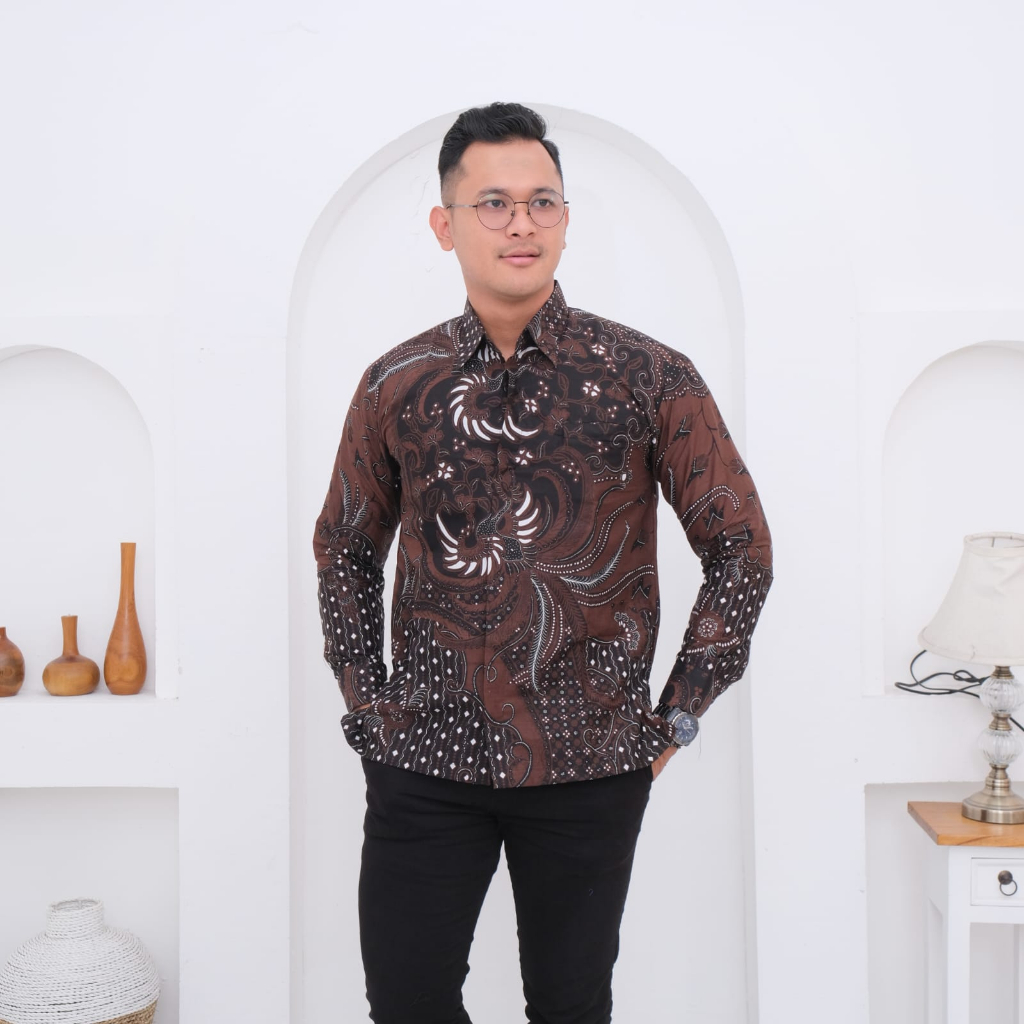 cover-PRASTOWO Kemeja Batik Pria Solo Lengan Panjang Lapis Furing By BATIKSOLOAMANAH-1