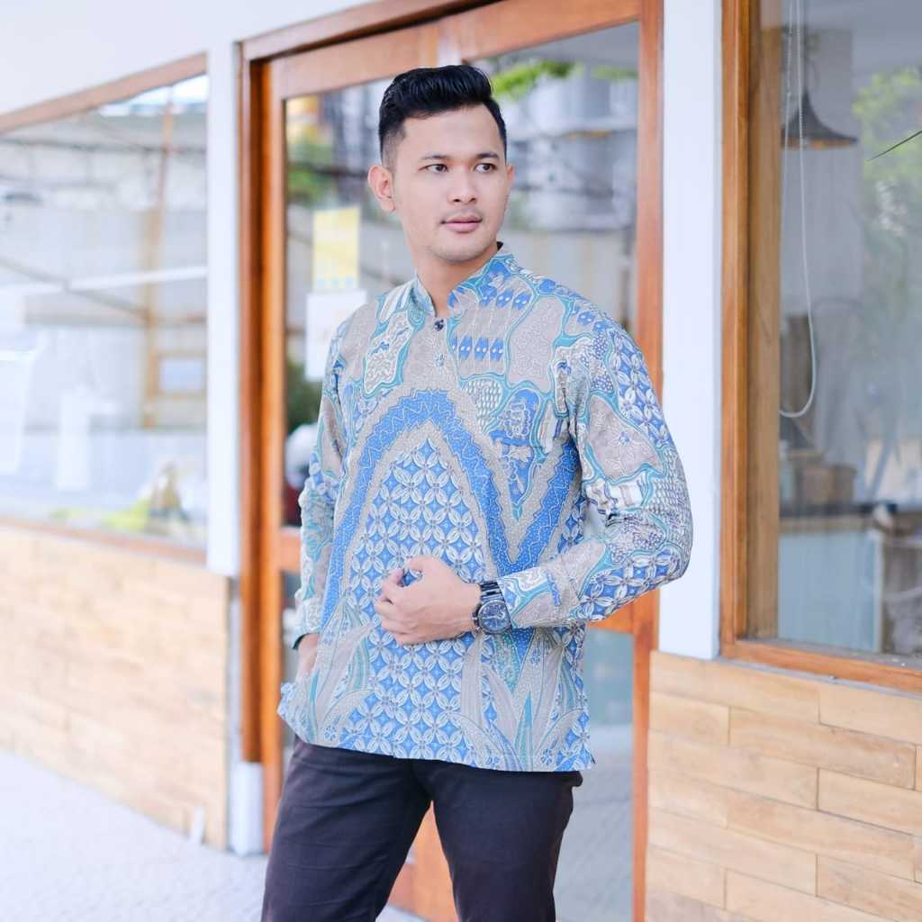 cover-KOKO KAWUNG BIRU Kemeja Batik Pria Solo Lengan Panjang Lapis Furing By BATIKSOLOAMANAH-1