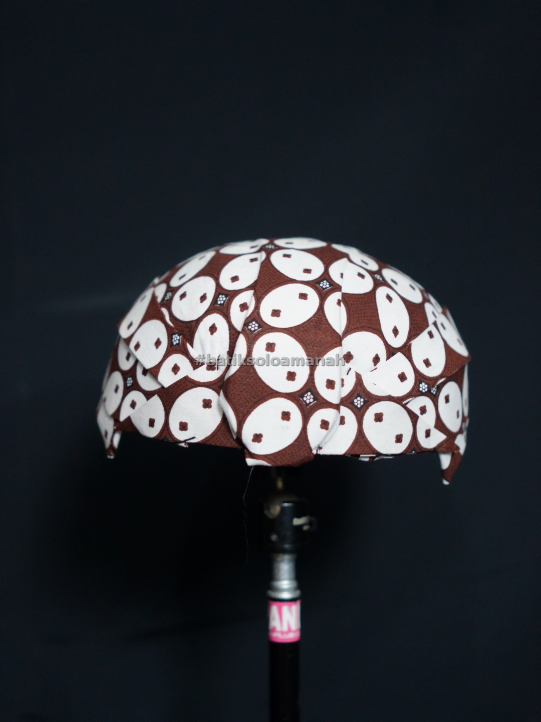 img-BLANGKON SOLO MOTIF KAWUNG PUTIH-4